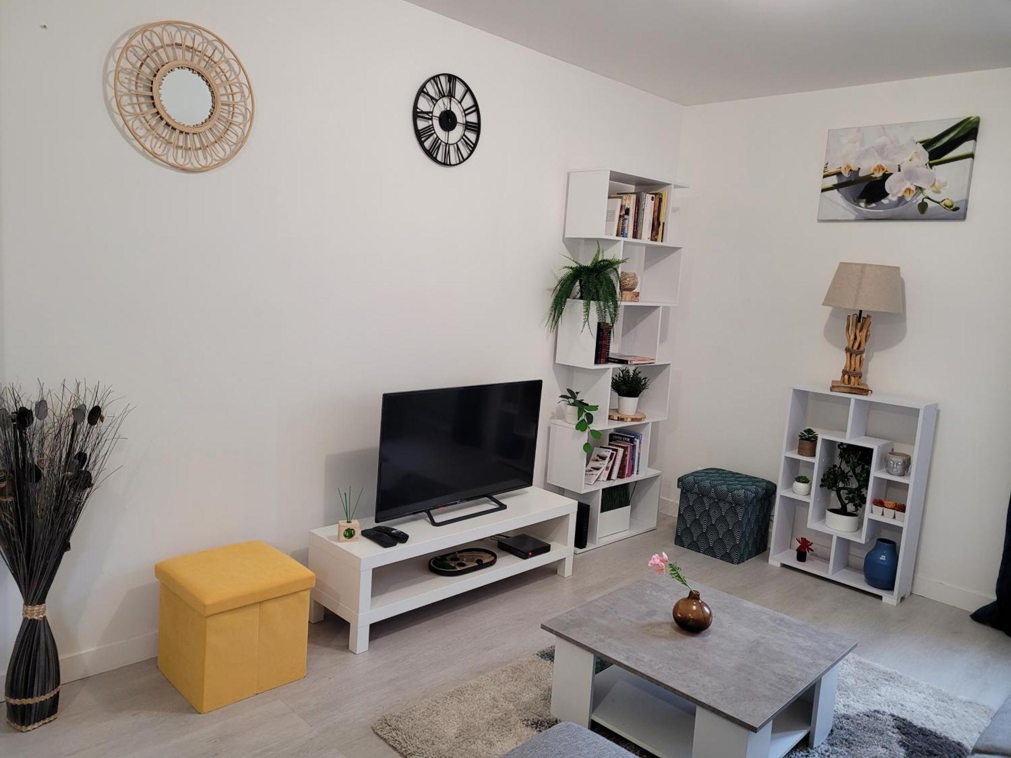 Cocooning House 204 Suite Green- Superb Studio Aeroport Paris Roissy Cdg, Parc Asterix, Chateau De Chantilly, Stade De France Survilliers Buitenkant foto